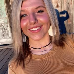 Meet your Posher, Lexi